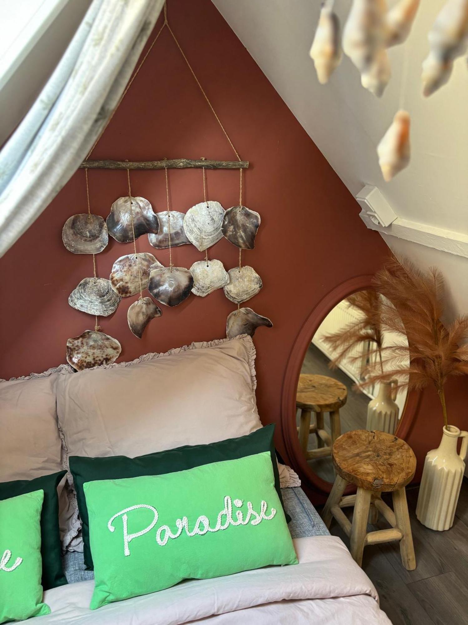 Surfers Paradise Tiny House Apartment Noordwijk